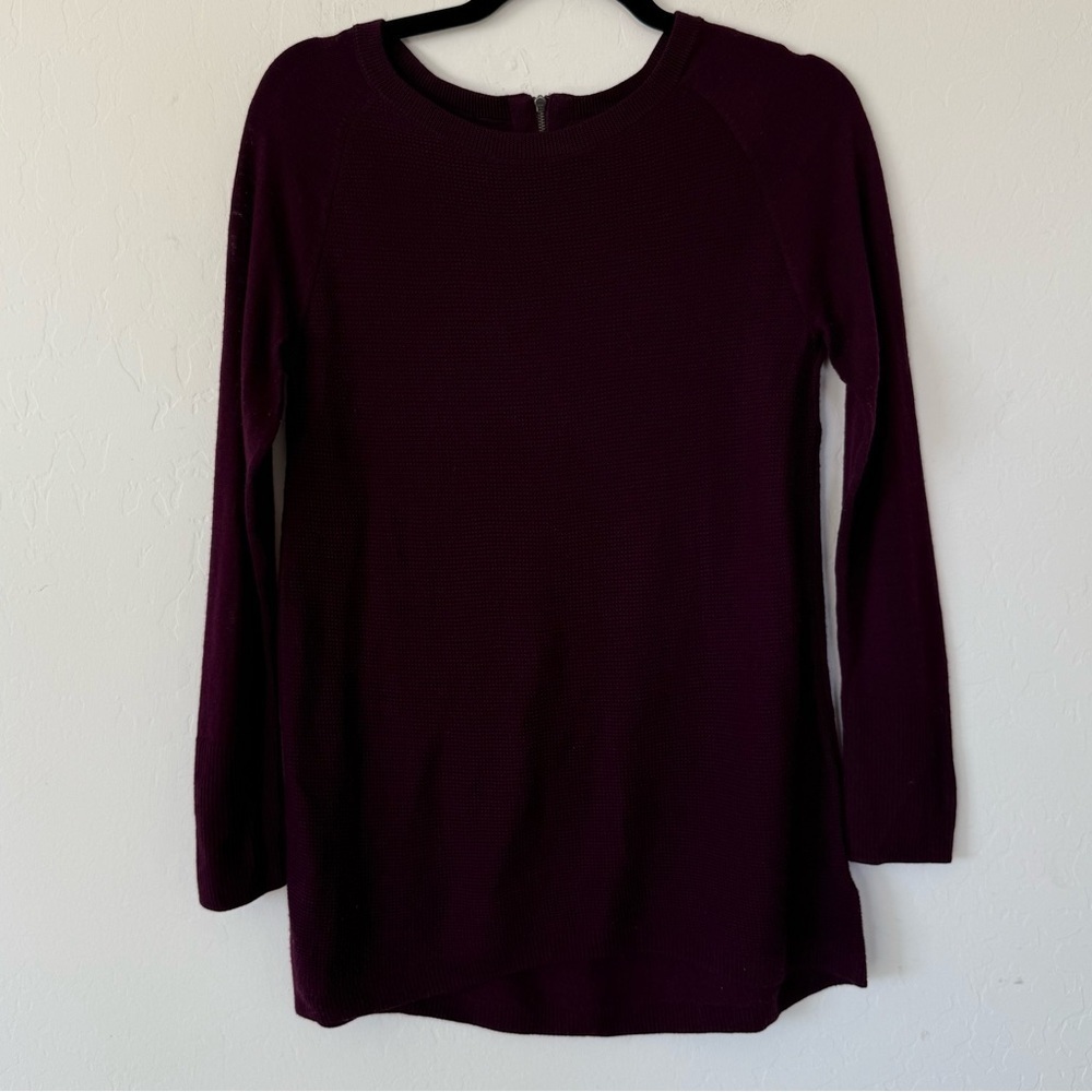 Max Studio Purple Plum 100% Extra Fine Merino Wool Pullover Knit Sweater Small